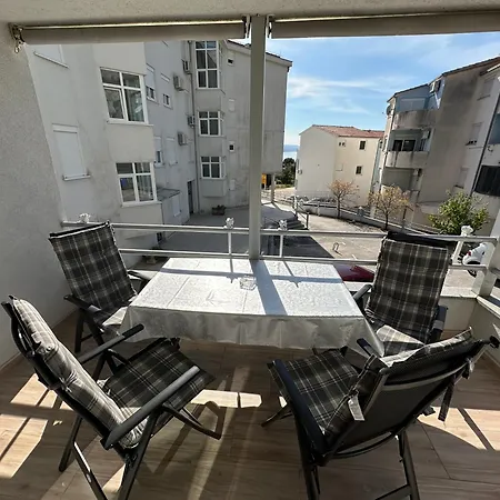 דירה Two Bedroom With Free Parking *