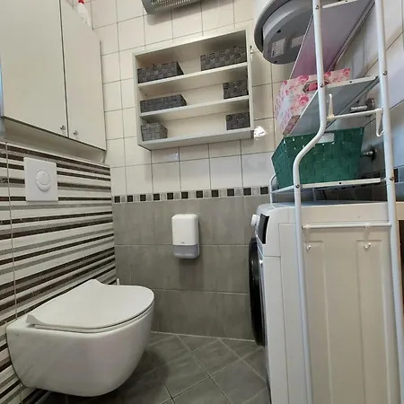 Two Bedroom With Free Parking * באסקה וודה